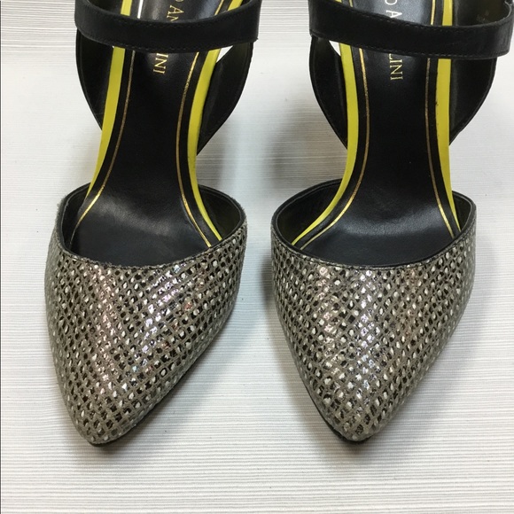 Appears as New Enzo Angiolini Heels - Picture 4 of 8